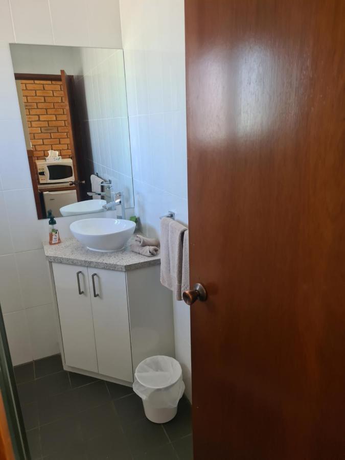 Regency Court Motel โคบราม ภายนอก รูปภาพ